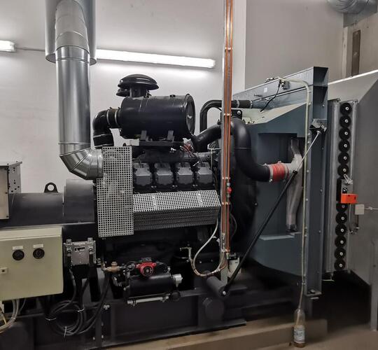 Preiswerter DEUTZ BF8M1015CP Generator kaufen | Asset-Trade